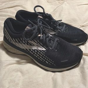 womens Brooks- Ghost 13